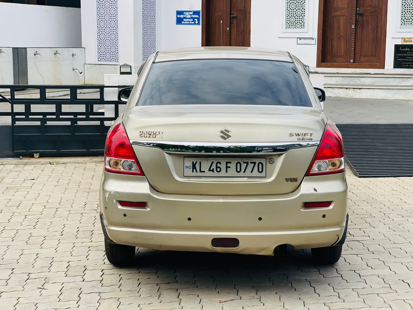 MARUTI – SWIFT DZIRE VDI