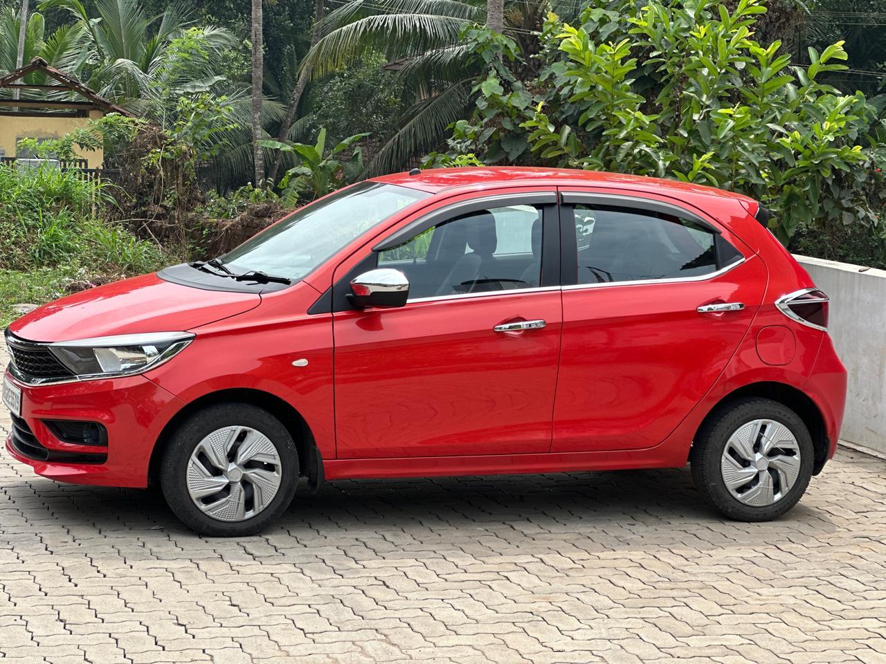 TATA – TIAGO XE