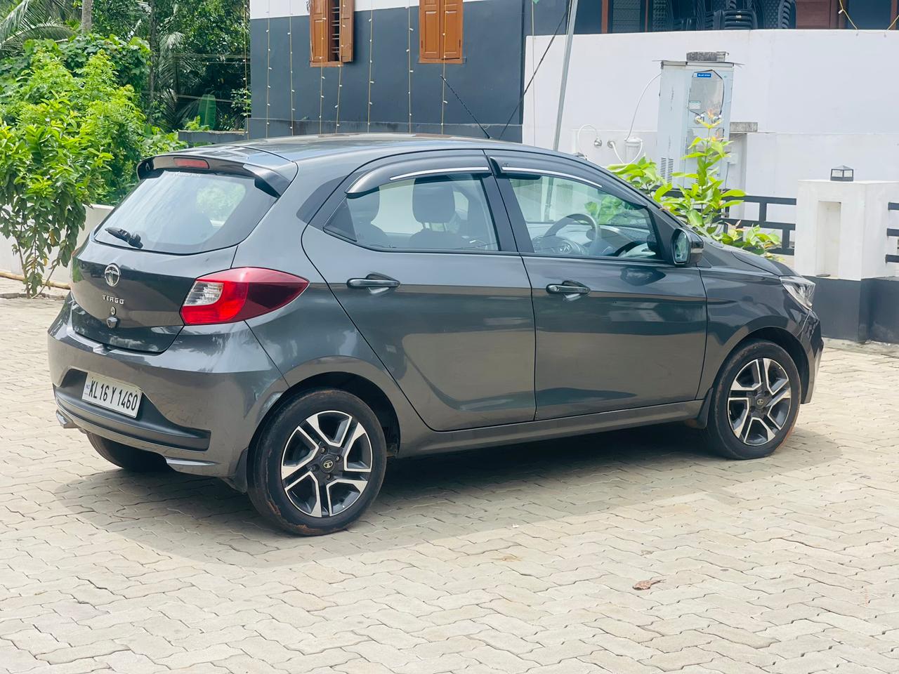 TATA – TIAGO XZ+