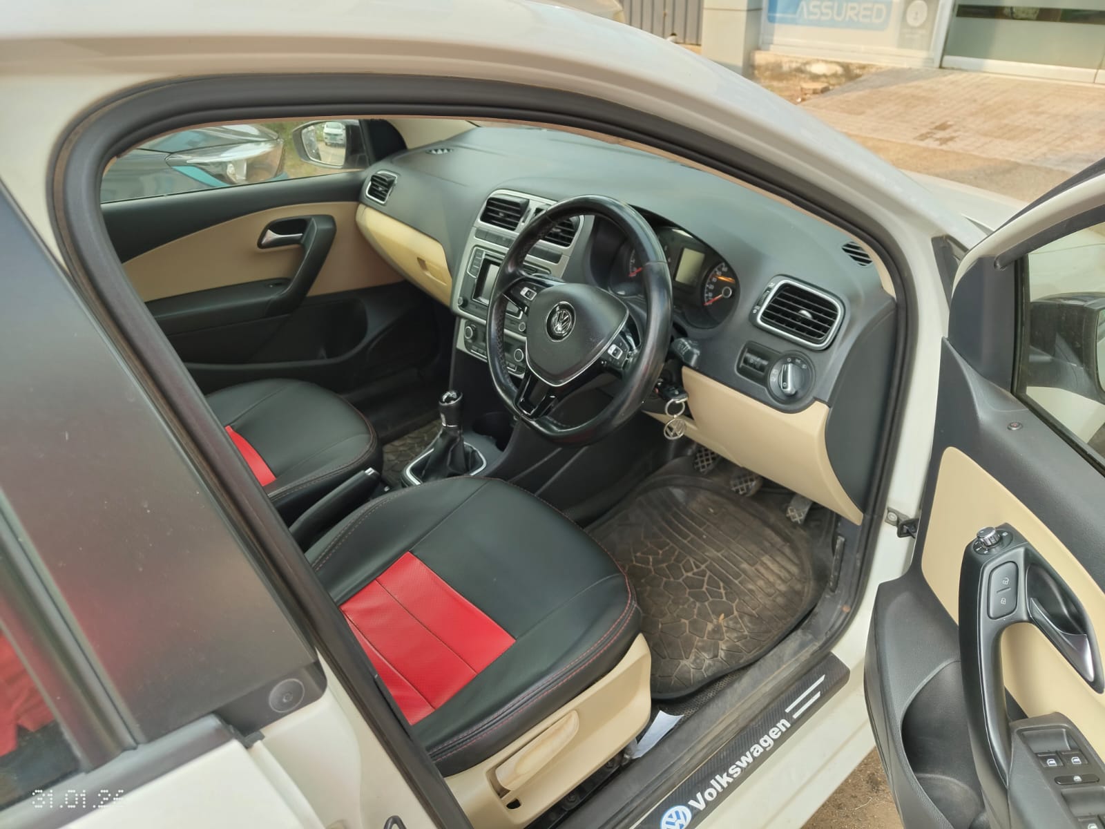 VOLKSWAGEN – POLO HIGHLINE PETROL