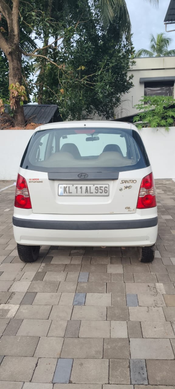 HYUNDAI SANTRO – GL PLUS