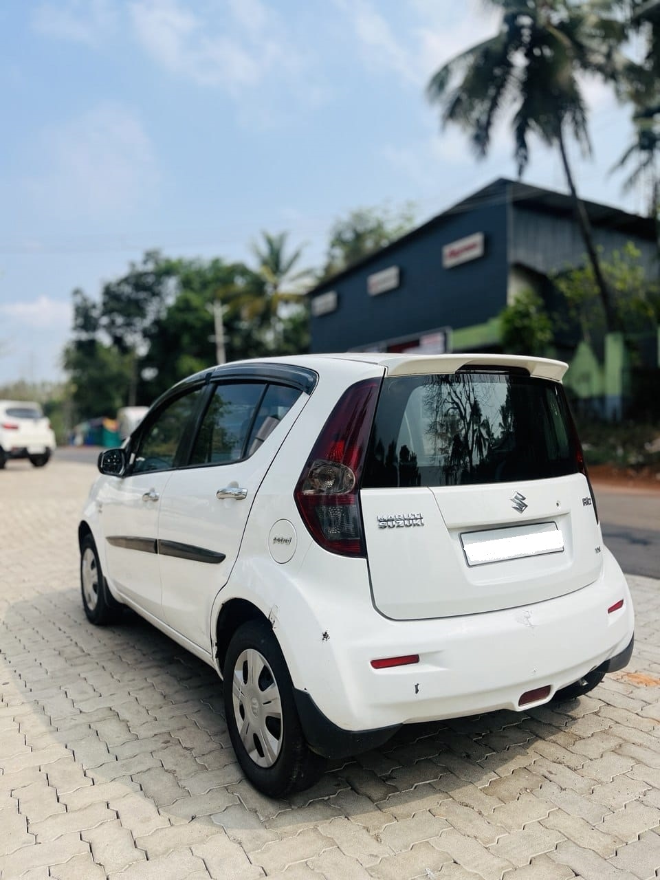 MARUTI-RITZ- VXI