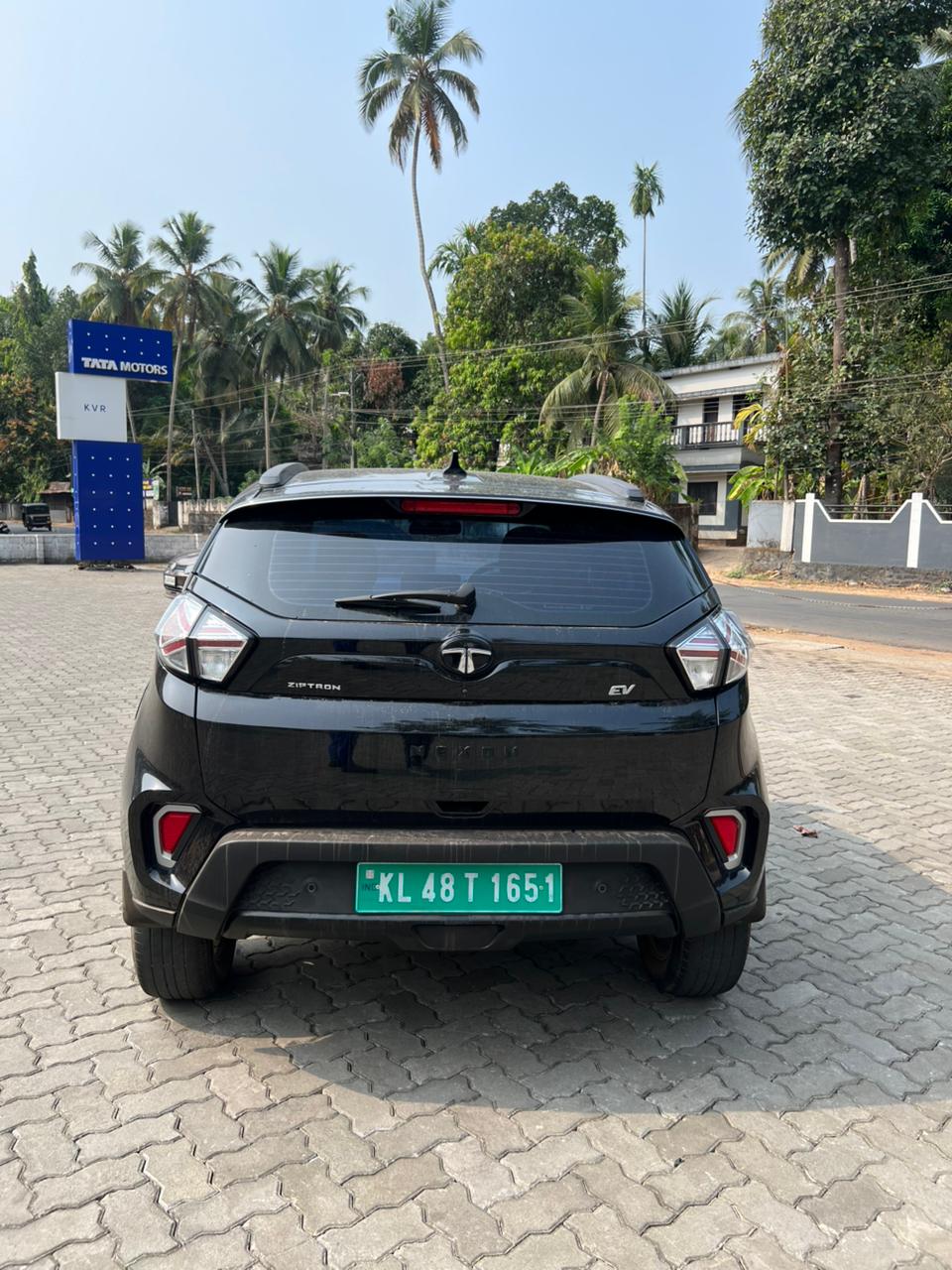 TATA -NEXON EV 2.0 XZ+ LUX DK