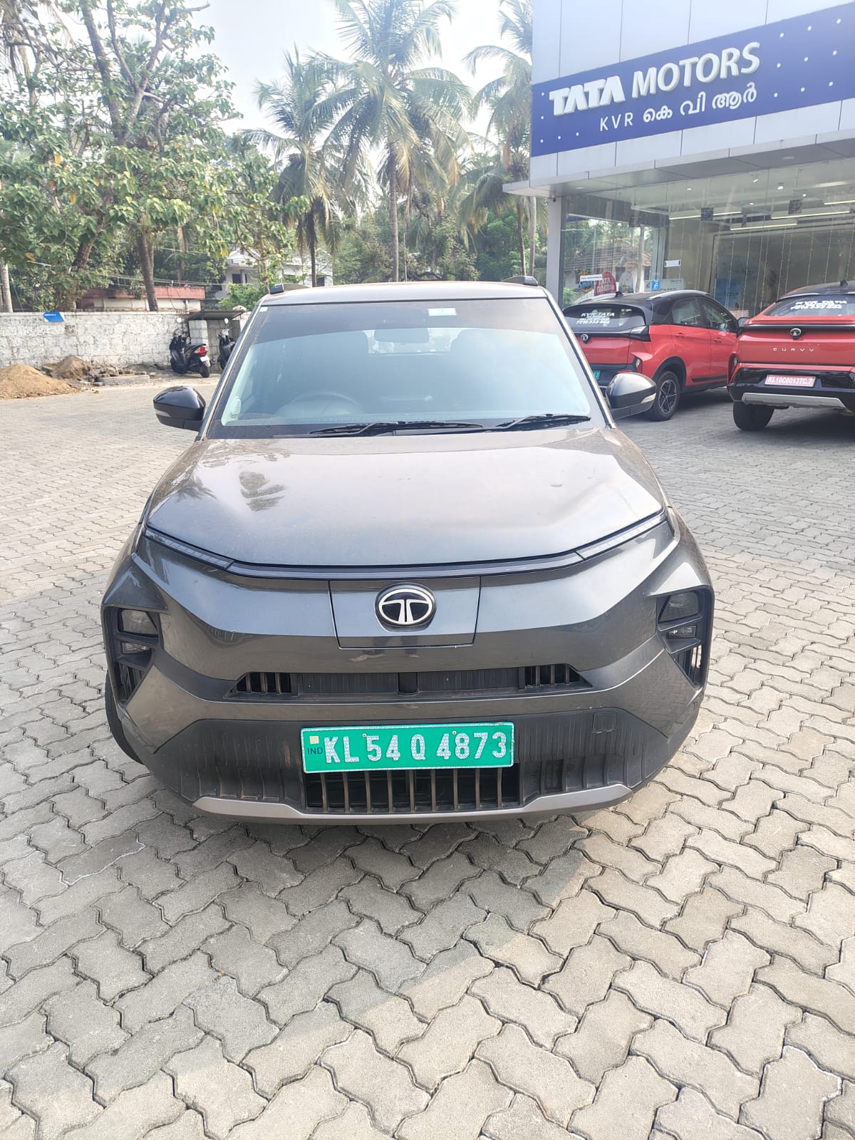 TATA – PUNCH EV -ADV -LR