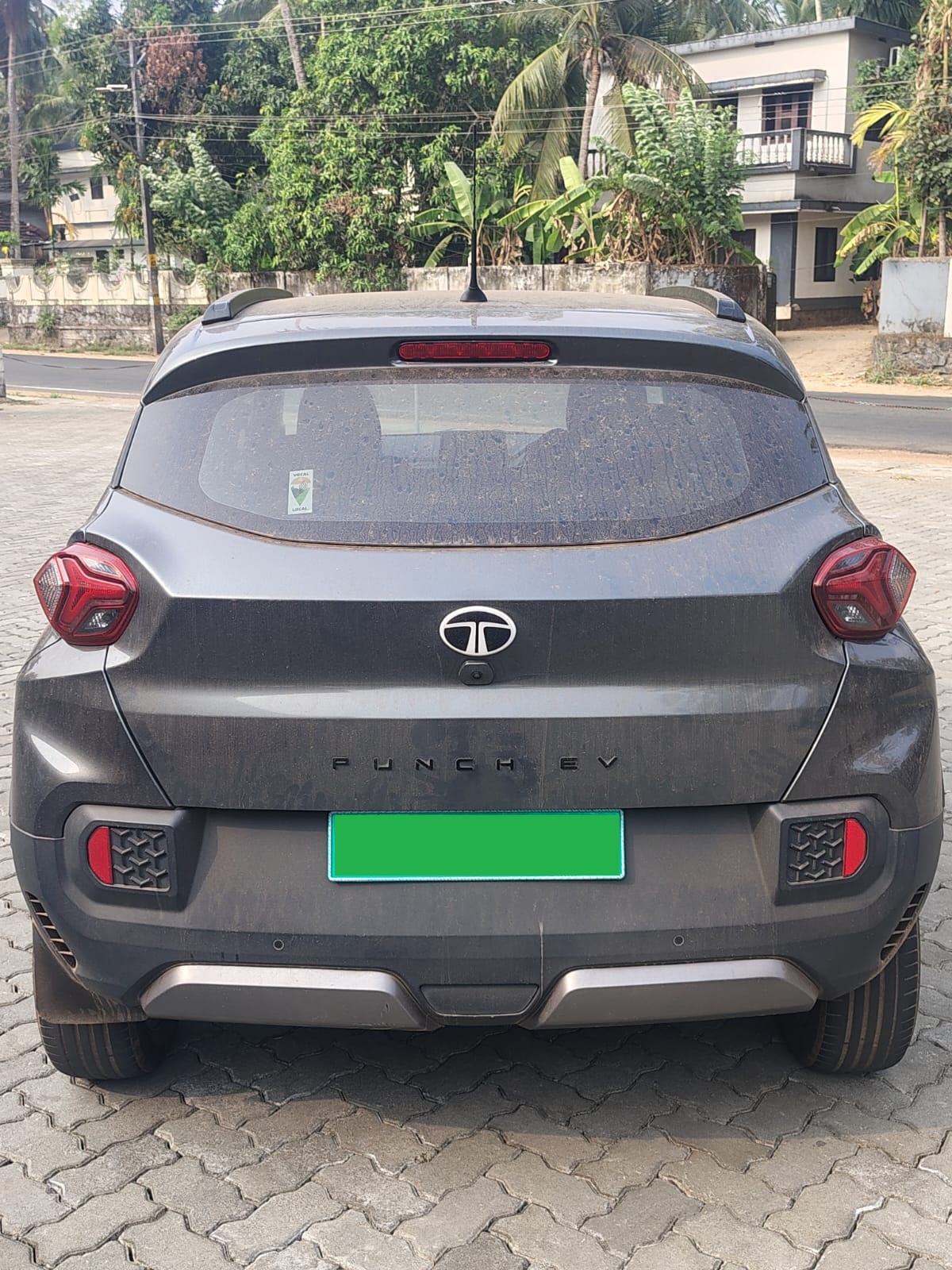 TATA – PUNCH EV -ADV -LR