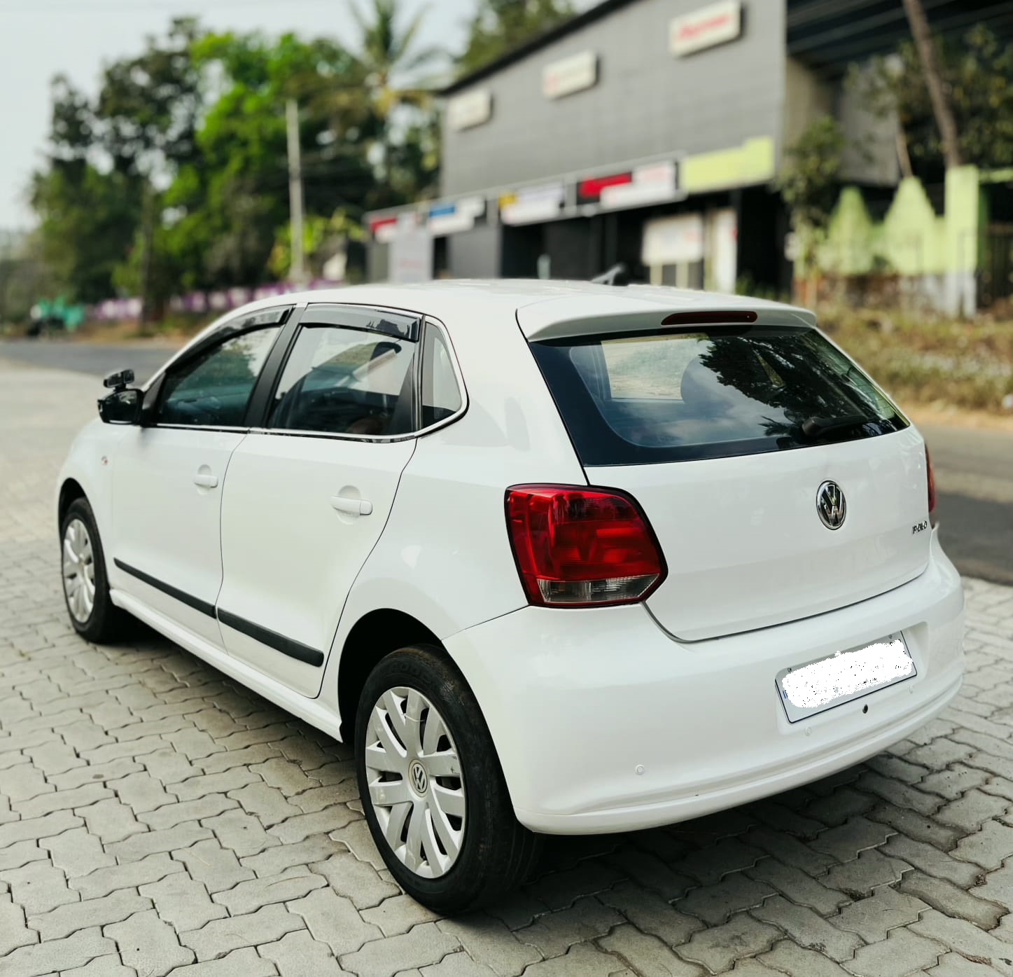 VOLKSWAGON-POLO 1.2 MPI-COMFORTLINE