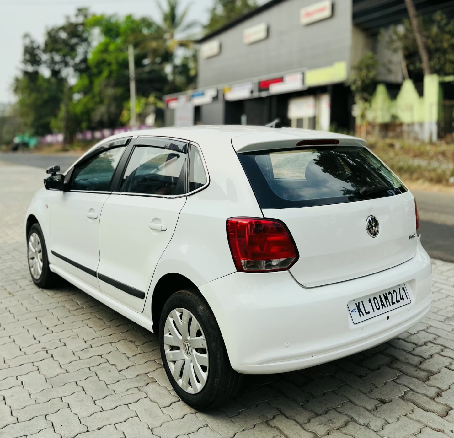 VOLKSWAGON-POLO 1.2 MPI-COMFORTLINE