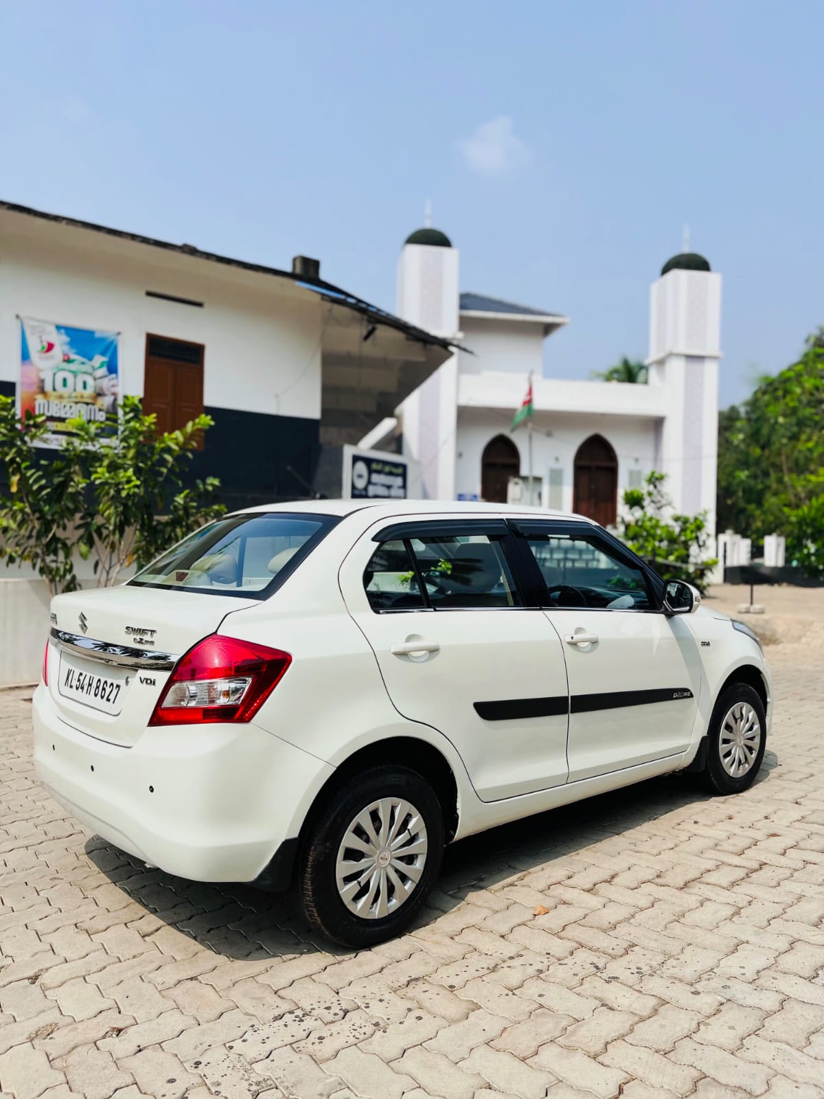 MARUTI-SWIFT DZIRE-VDI