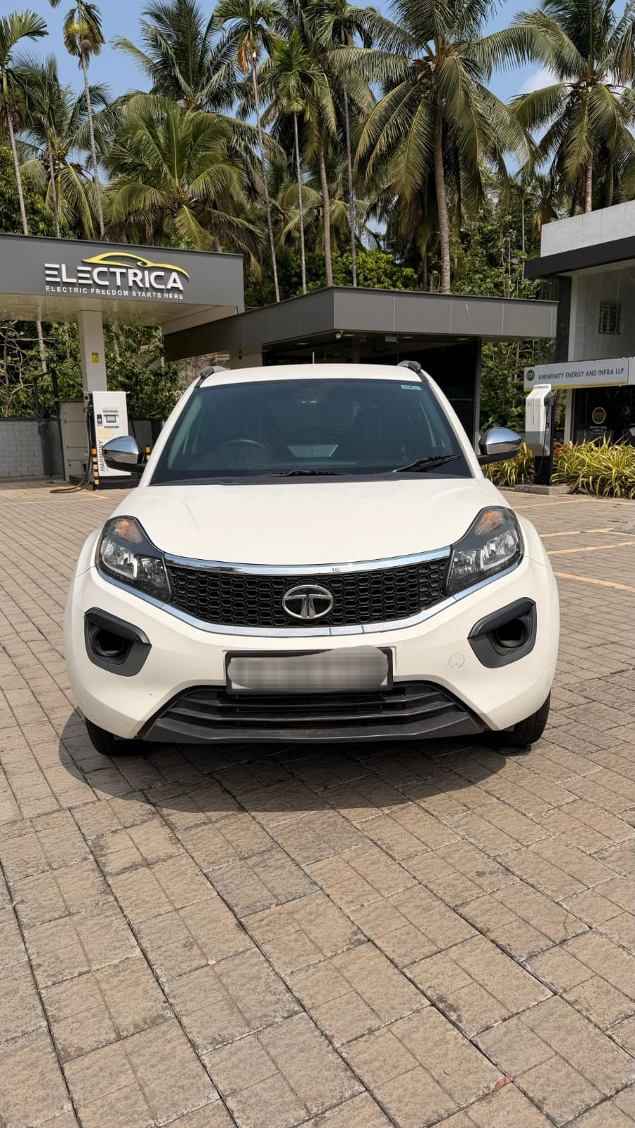 TATA – NEXON XM DIESEL