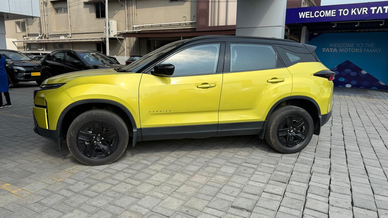 TATA HARRIER FEARLESS+DT(AT)