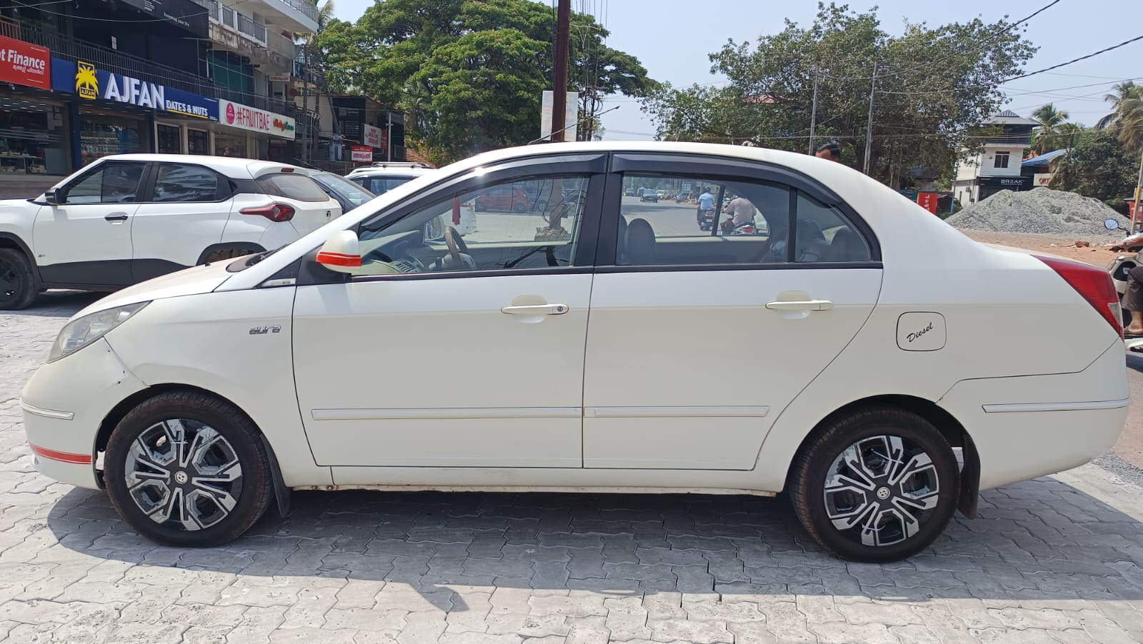 TATA – Indigo Manza