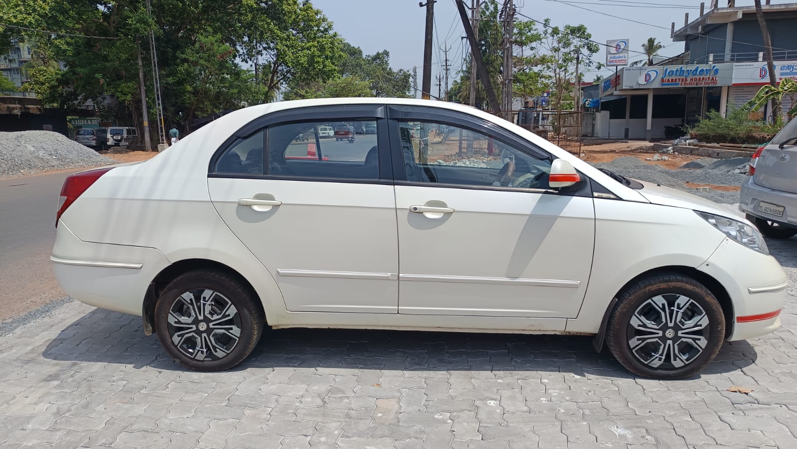 TATA – Indigo Manza