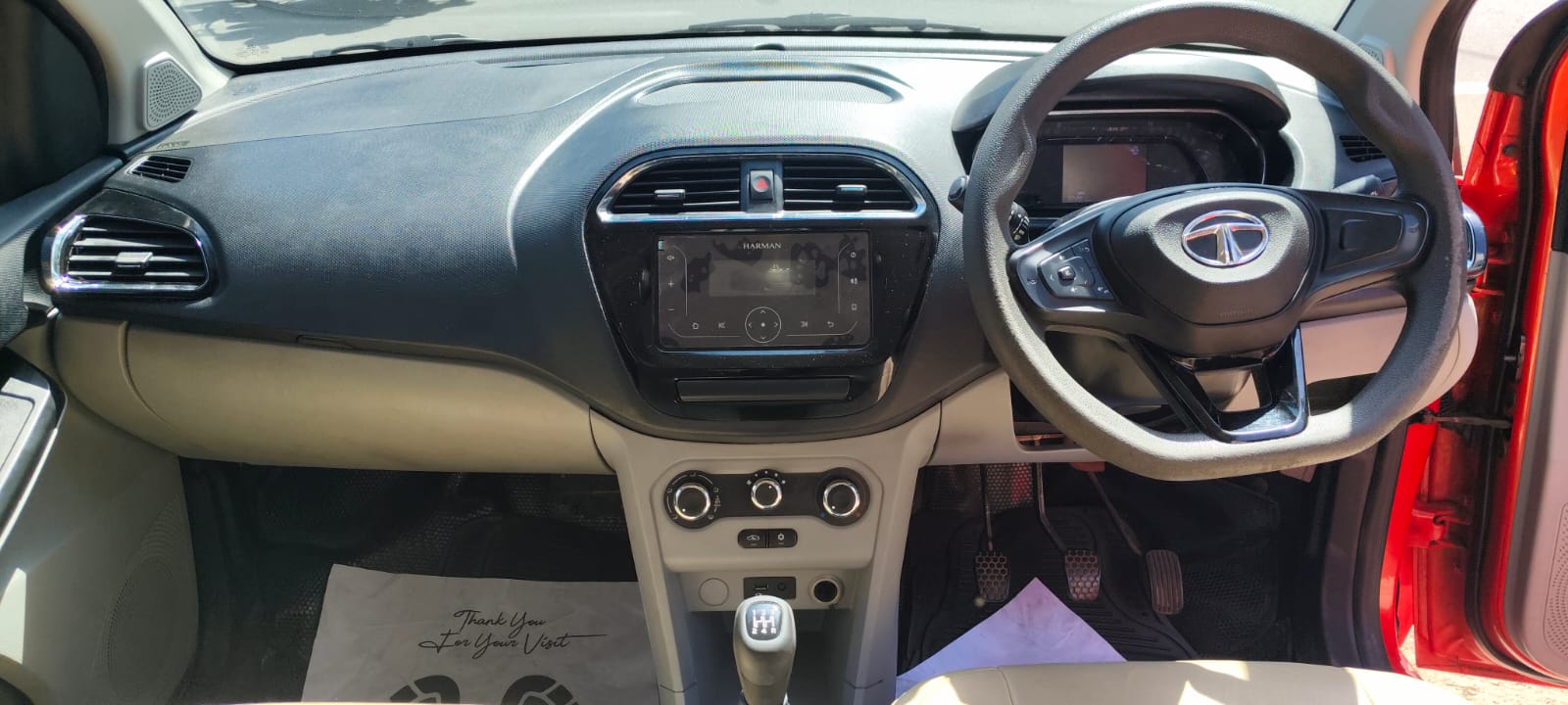 TATA TIAGO – XT