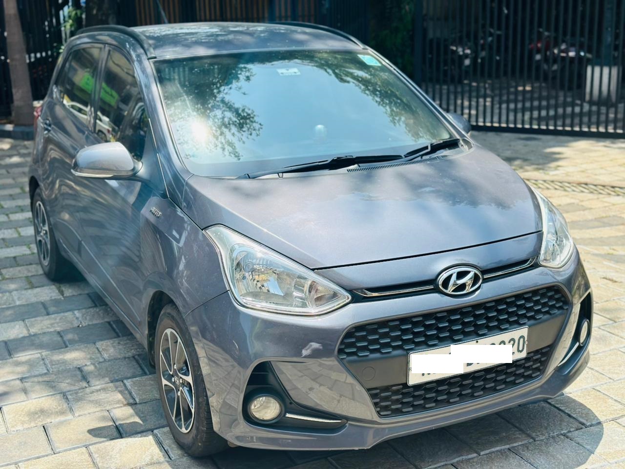 HYUNDAI GRAND i10 SPORTZ -A/T
