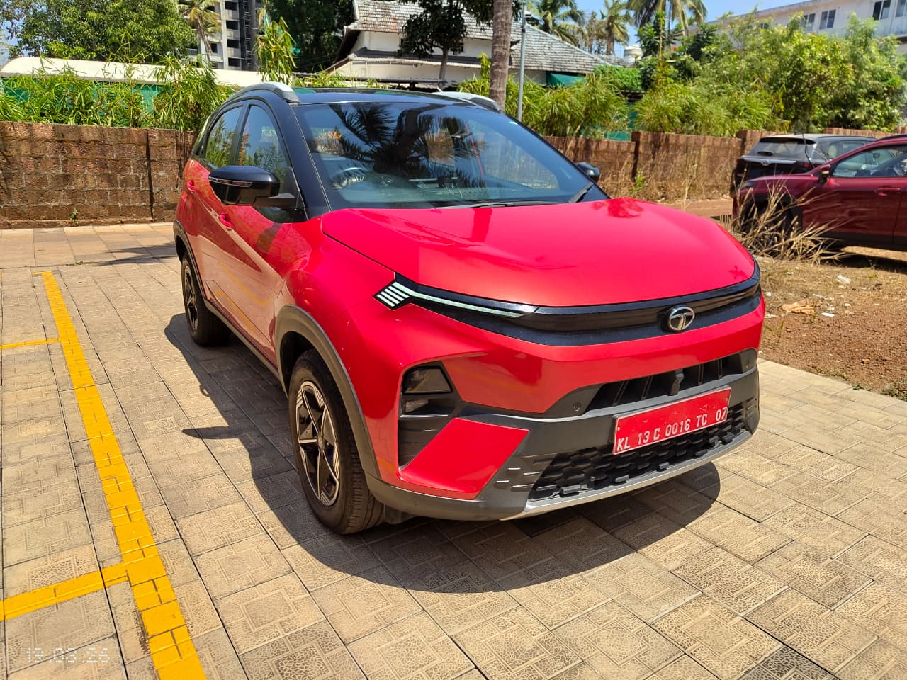 TATA – NEXON (Unregistered)