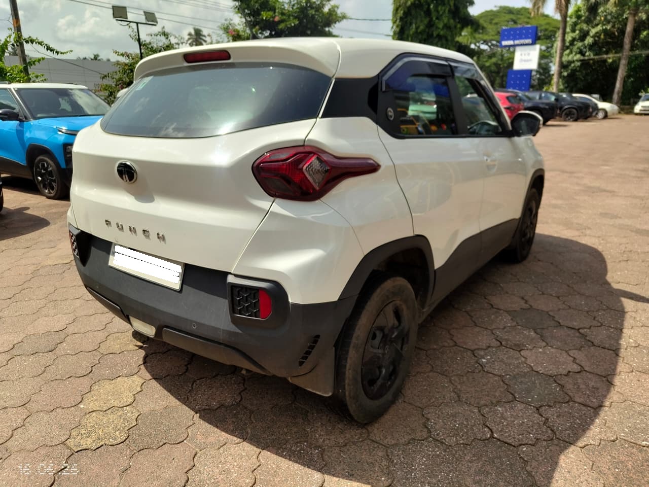 TATA – Punch Adventure