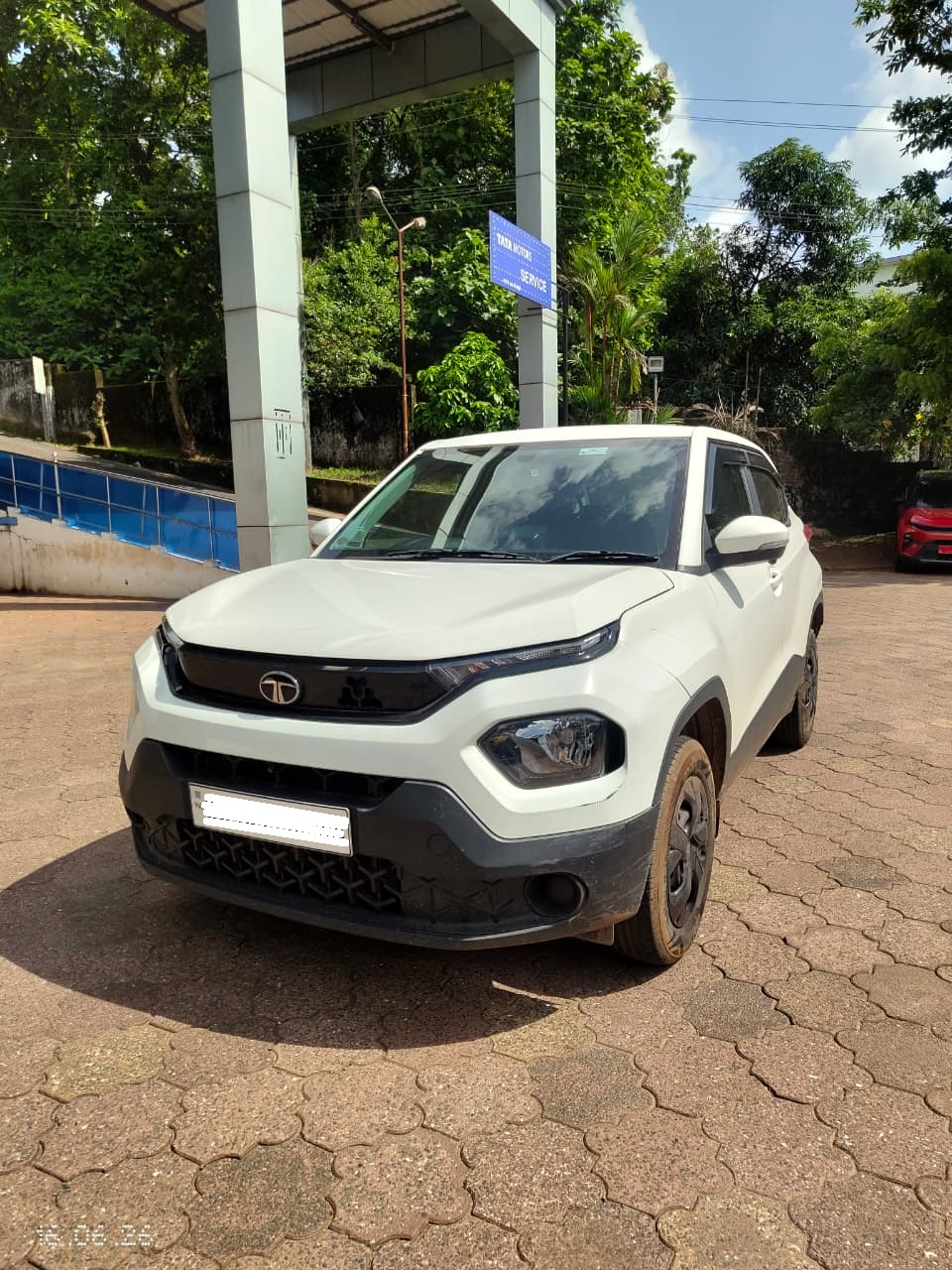 TATA – Punch Adventure