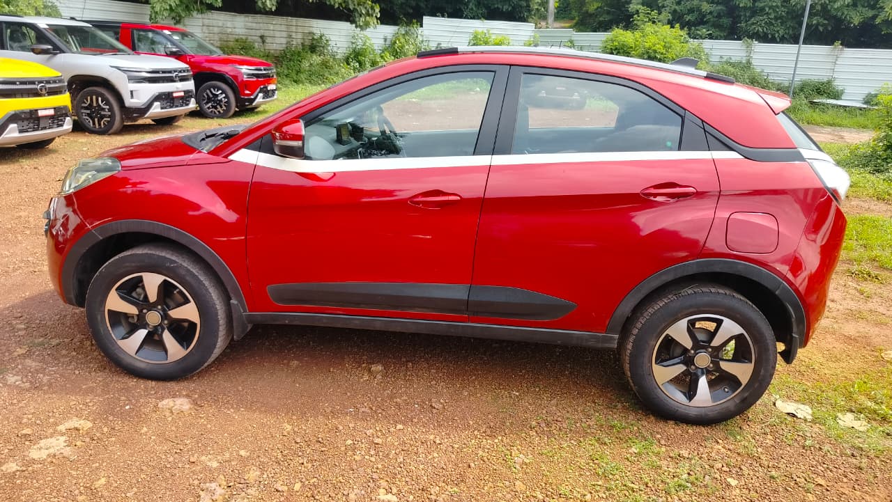 TATA – Nexon (D) XZA+