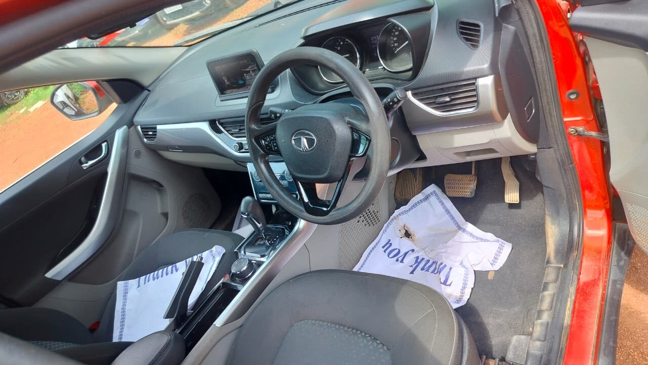 TATA – Nexon (D) XZA+