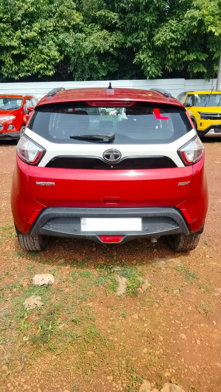 TATA – Nexon (D) XZA+