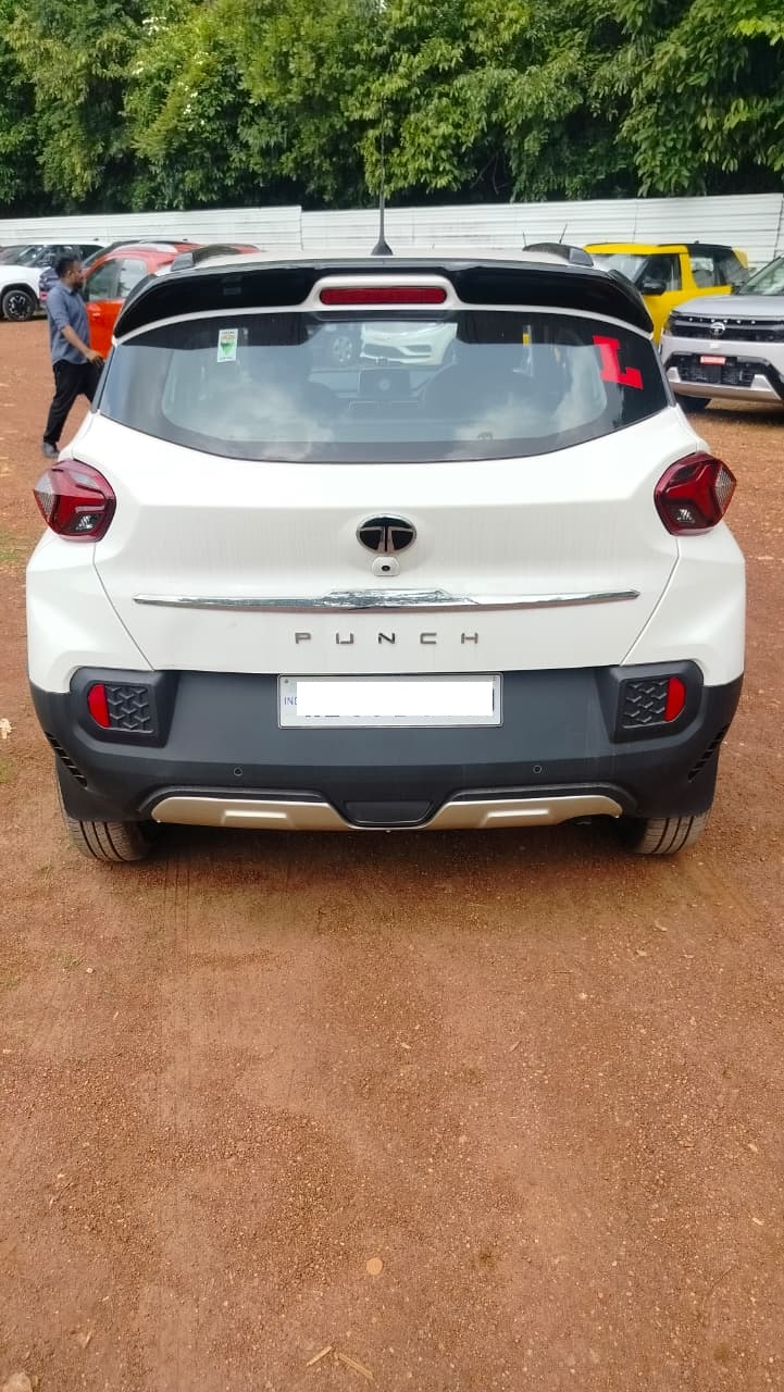 TATA – Punch Accomplished AMT