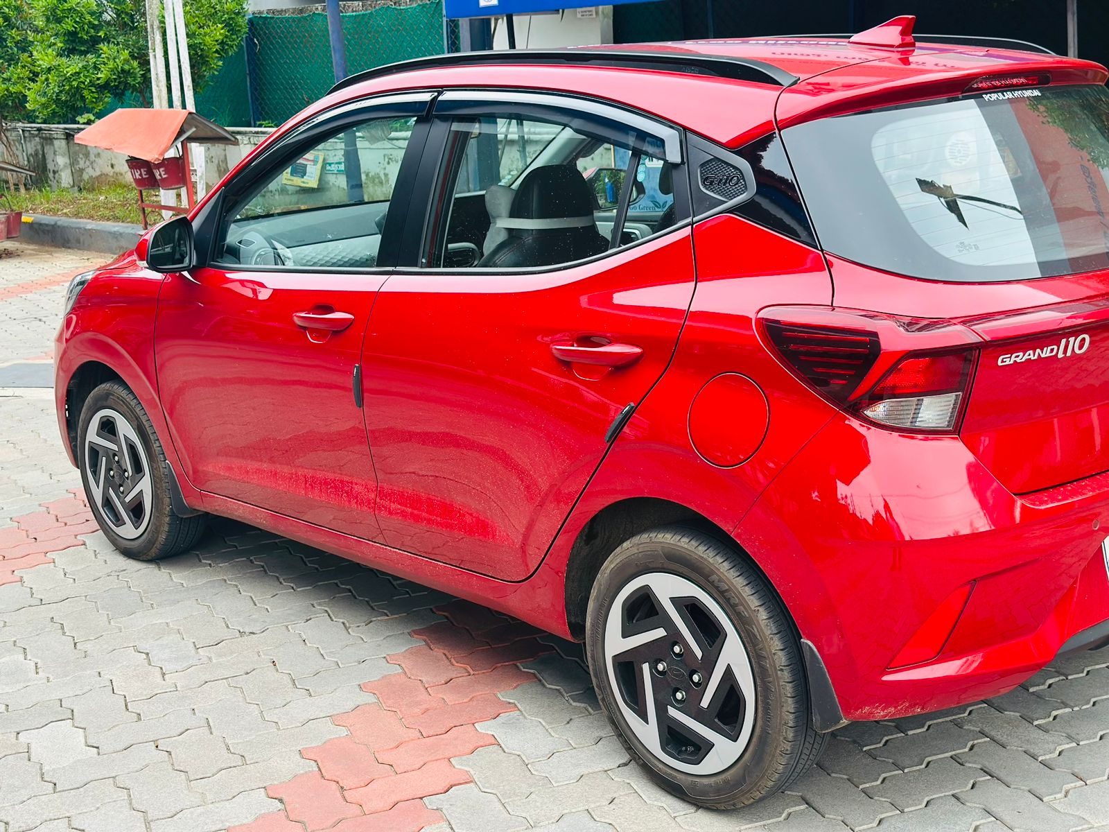 GRAND i10 NIOS SPORTZ