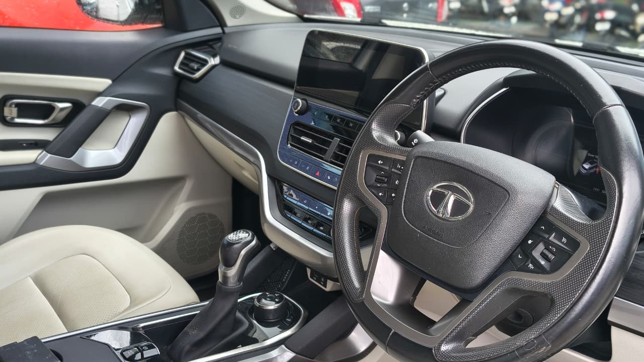 TATA – Safari XZA+
