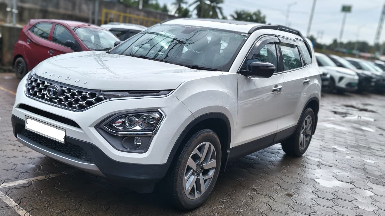 TATA – Safari XZA+