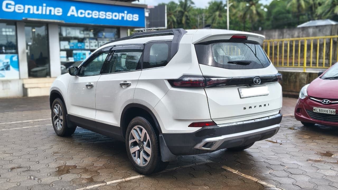 TATA – Safari XZA+