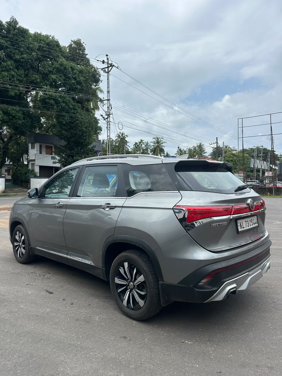 MG HECTOR -SHARP