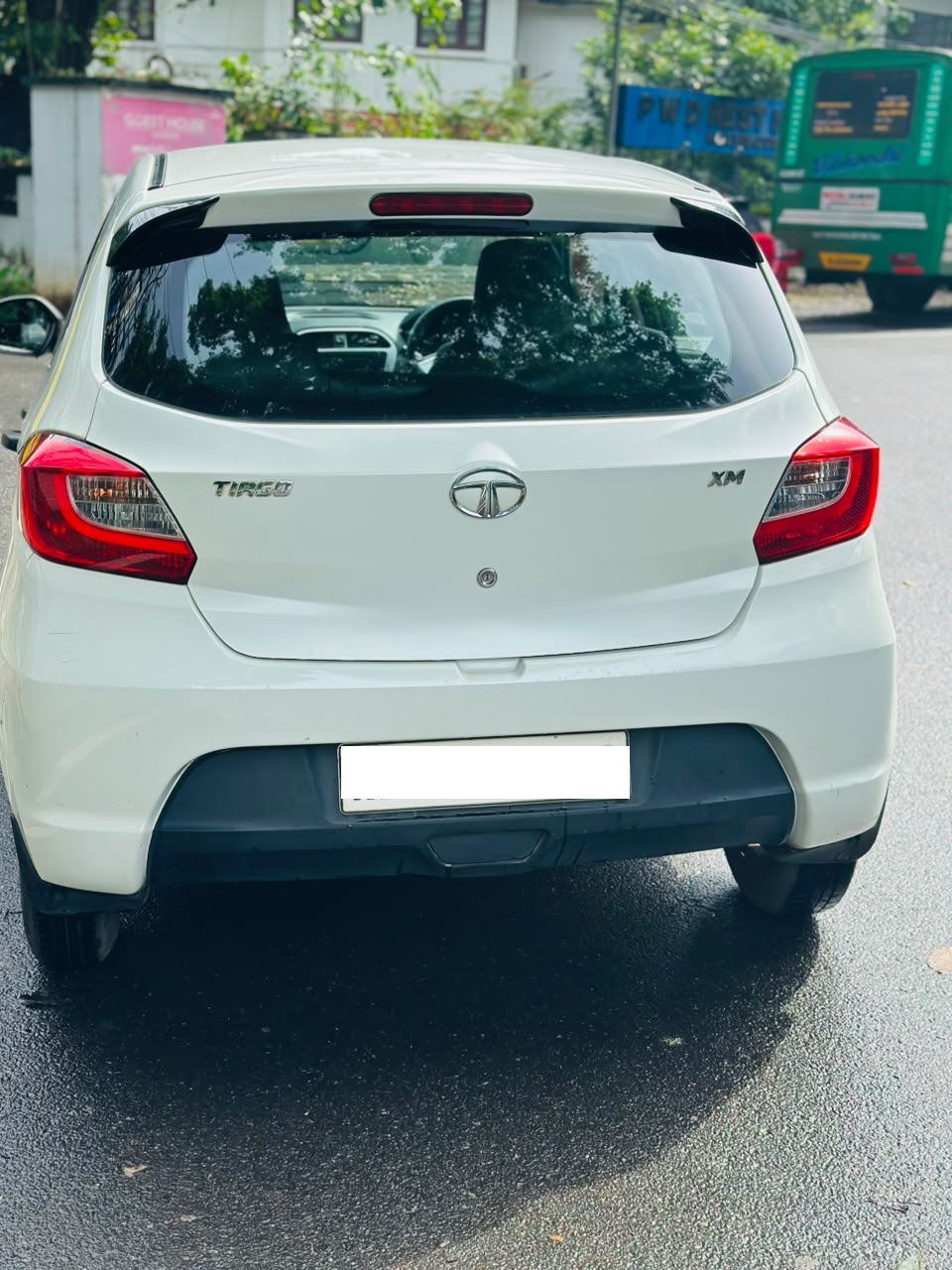 TATA TIAGO -XM