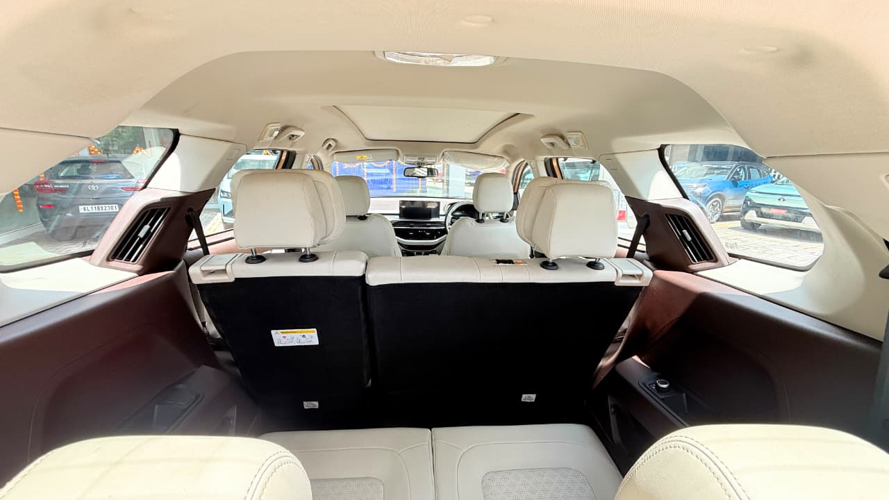 TATA SAFARI ACC + DT AT