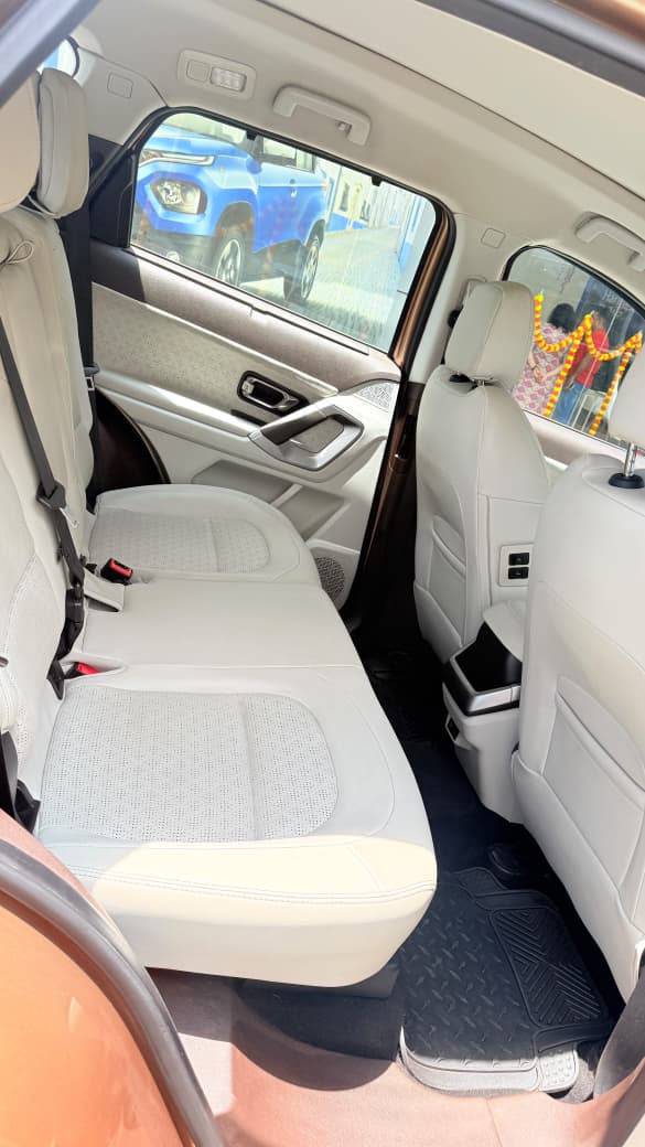 TATA SAFARI ACC + DT AT