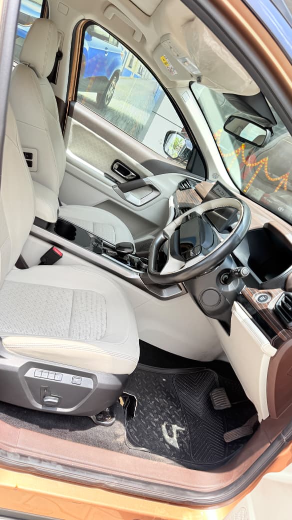 TATA SAFARI ACC + DT AT