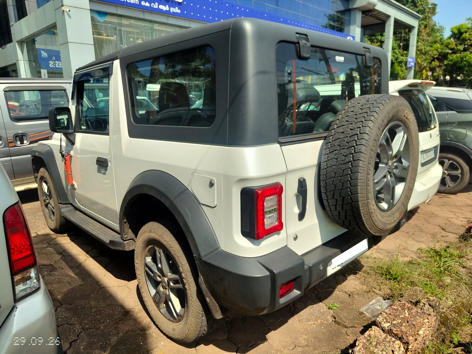 MAHINDRA THAR LX MT Diesel