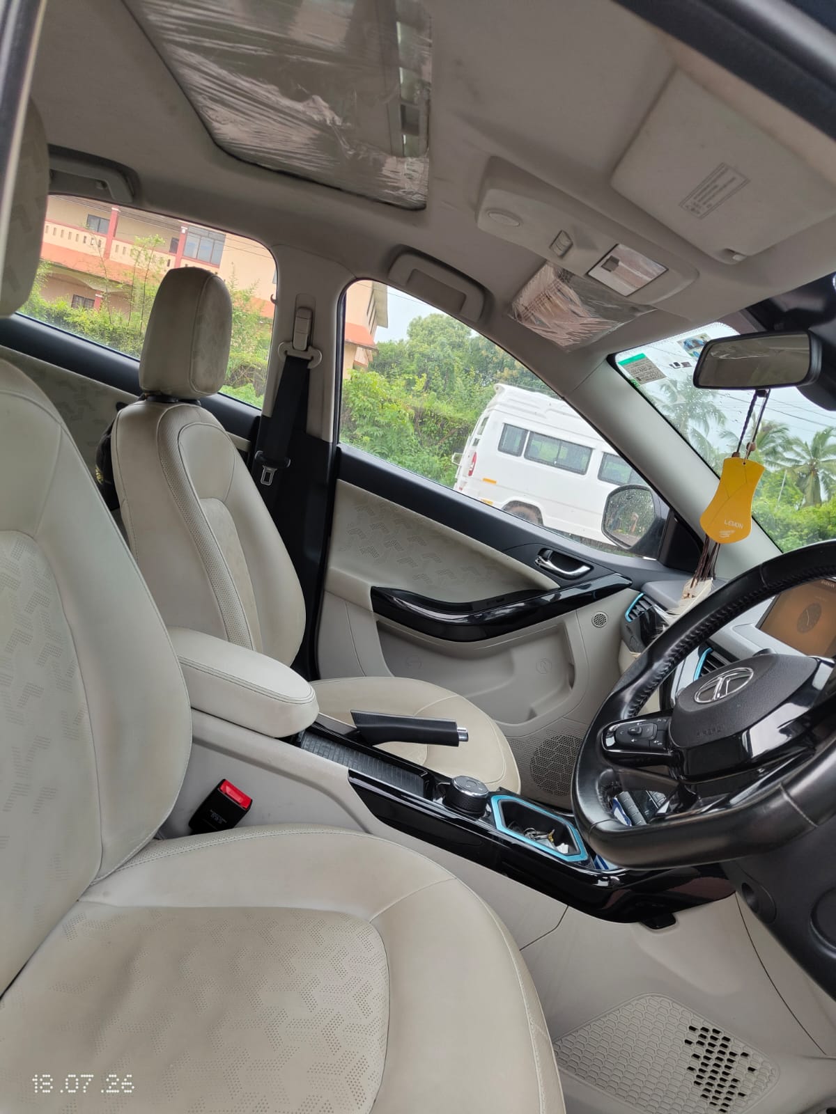 TATA – Nexon EV XZ+ Lux